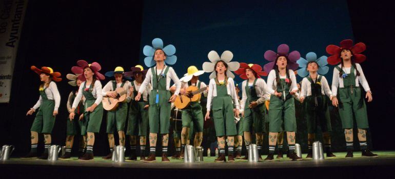 La comparsa El jardín de la alegría, primer premio del COAC infantil 2017