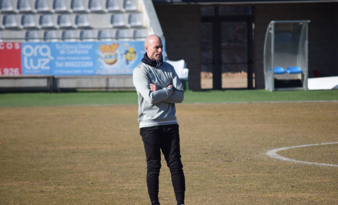 César Láinez en un entrenamiento 