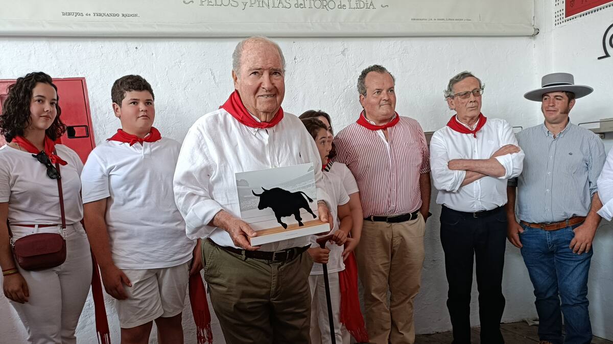Premio Trofeo Carriquiri 2023 para Victoriano del Río