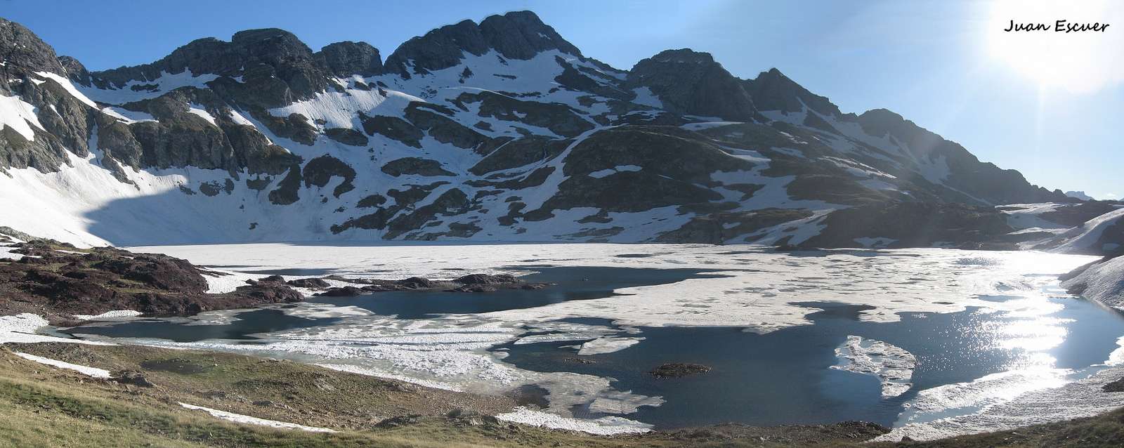 Ibón de Urdiceto. Foto: Huesca La Magia ( Juan Escuer)