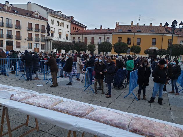 Los palentinos esperan el pistoletazo de salida para la entrega del roscón