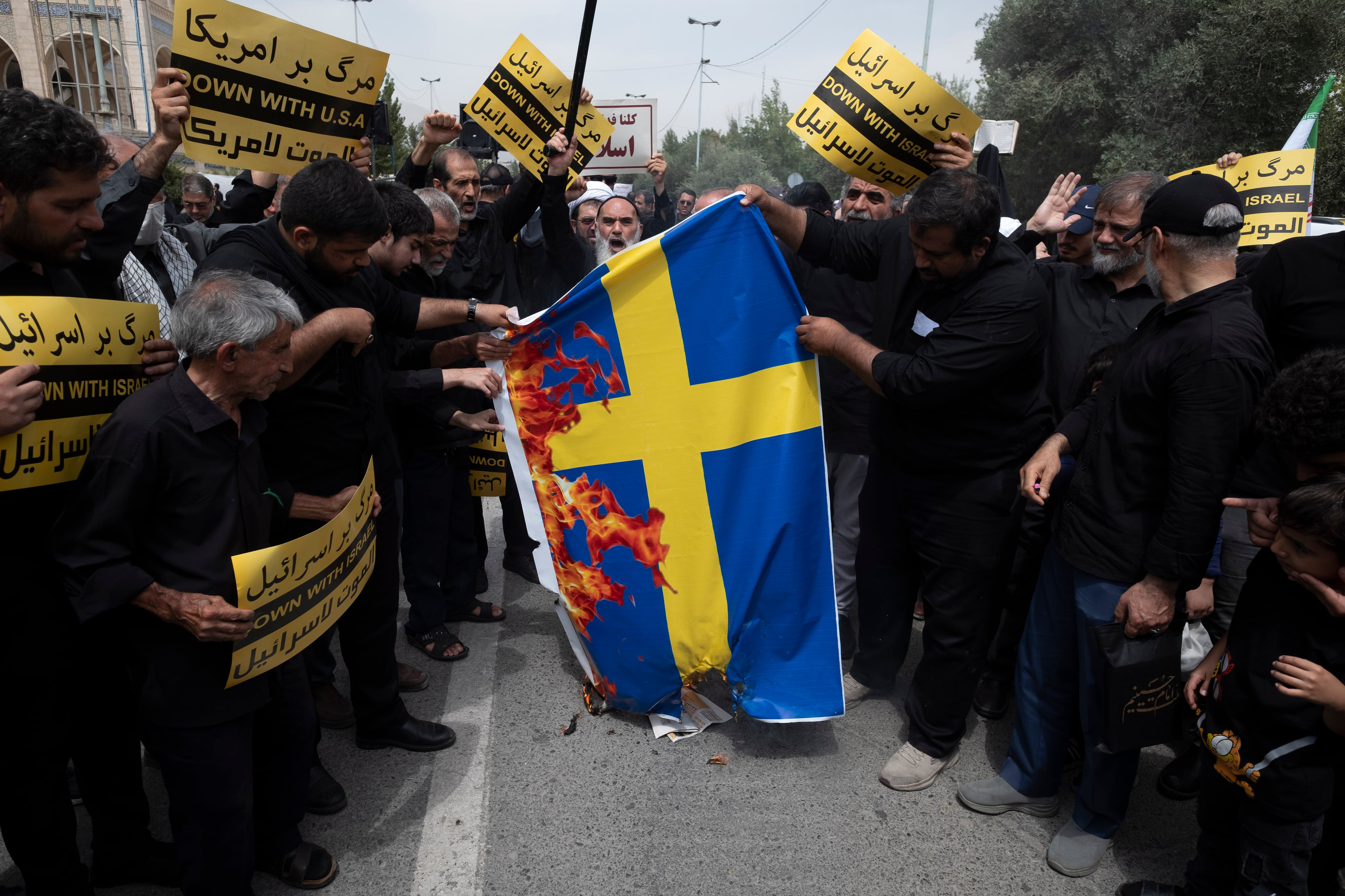 Protestas en Irán por la quema del Corán en Suecia