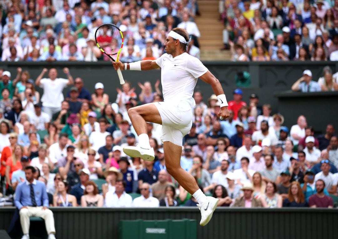 Nadal celebra uno de los apretados puntos contra Kyrgios