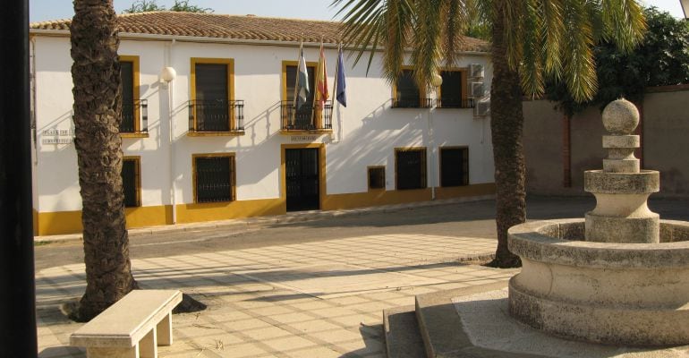 Fachada del anterior Ayuntamiento de Cazalilla.