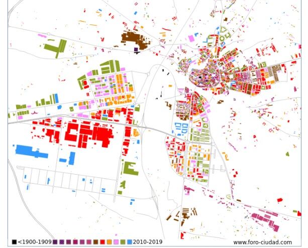 Amplía en la doble flecha para visualizar el mapa de edificaciones de Foro-Ciudad