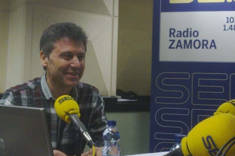 Miguel Blanco en los estudios de Radio Zamora