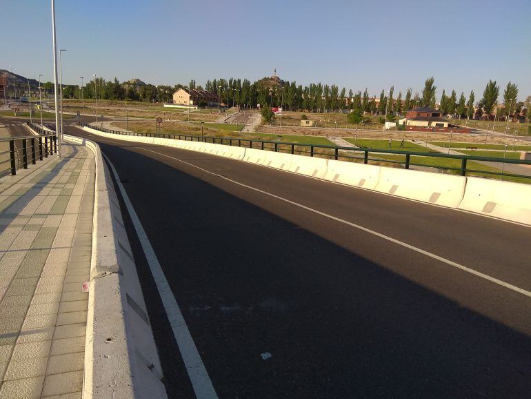 Zona donde se encuentra el bache de la pasarela