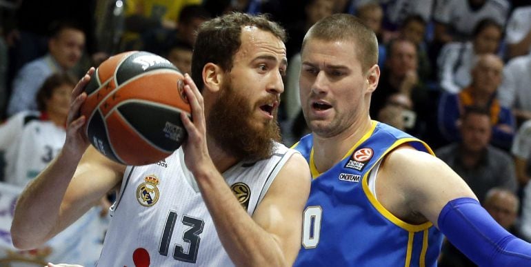 Sergio Rodríguez en acción durante la derrota ante el Khimki