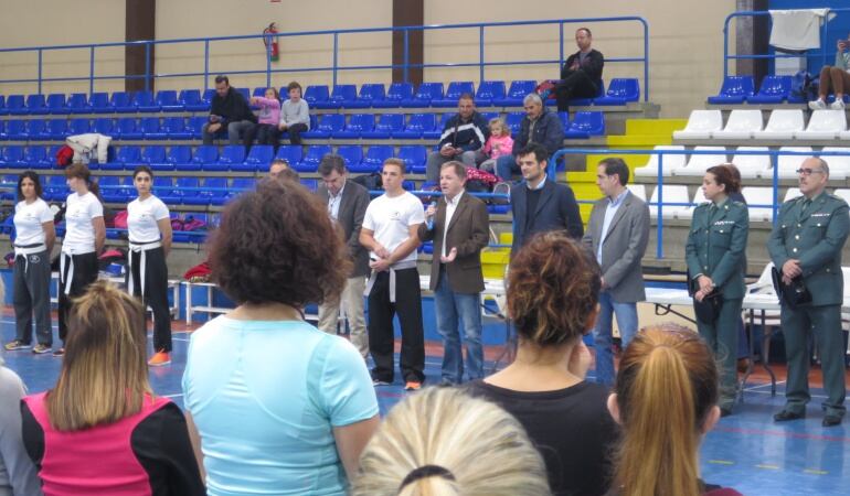 Cursos de defensa personal para mujeres víctimas de violencia machista en Alicante