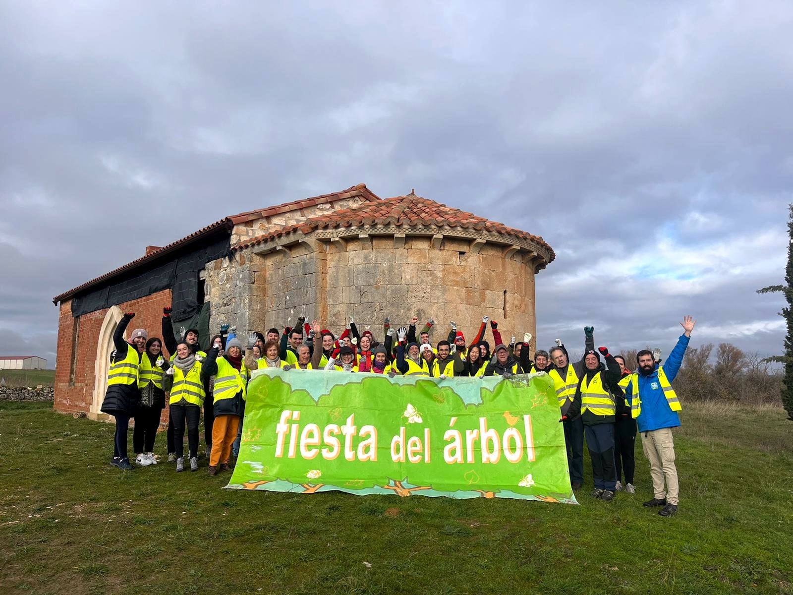 La Oficina Verde de la Universidad de Burgos ha plantado más de 30.000 árboles y arbustos en 7 años