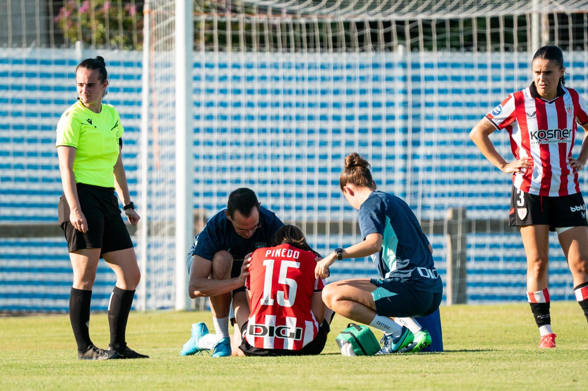 Clara Pinedo se perderá el debut liguero del Athletic tras lesionarse ante el Deportivo Alavés