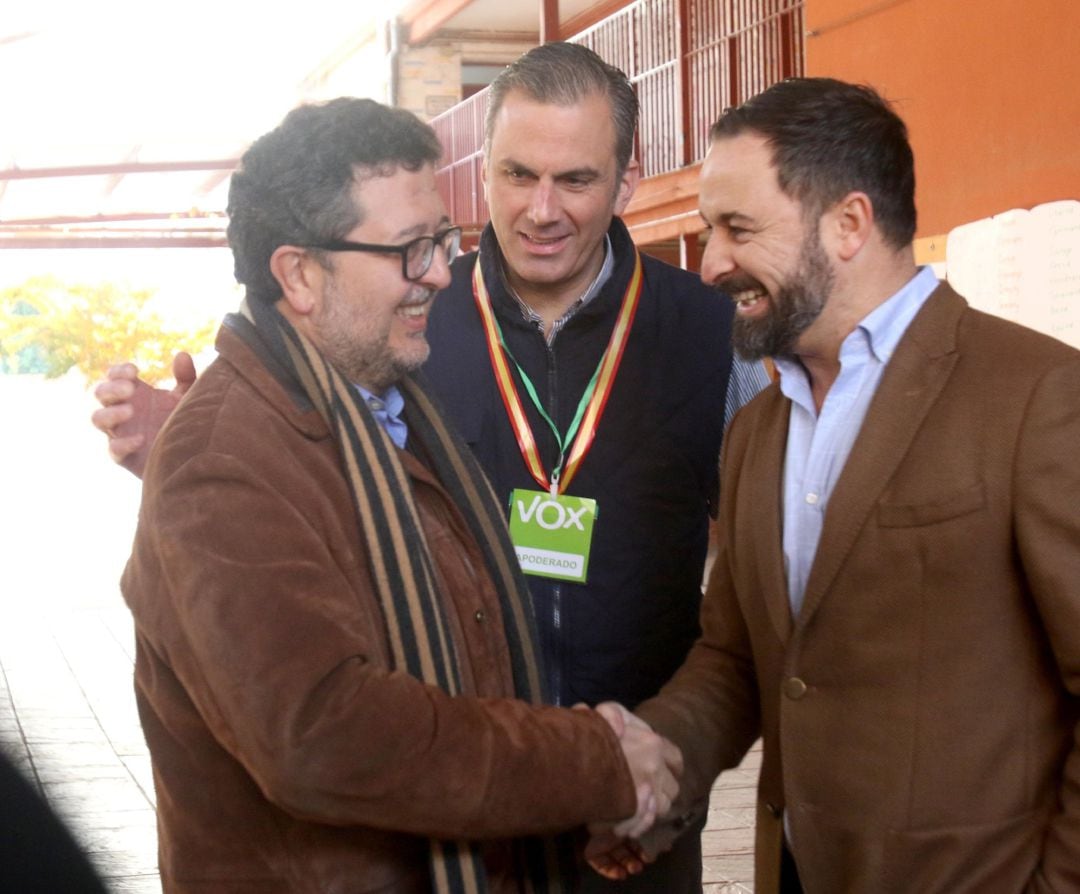 Francisco Serrano, Javier Ortega y Santiago Abascal.