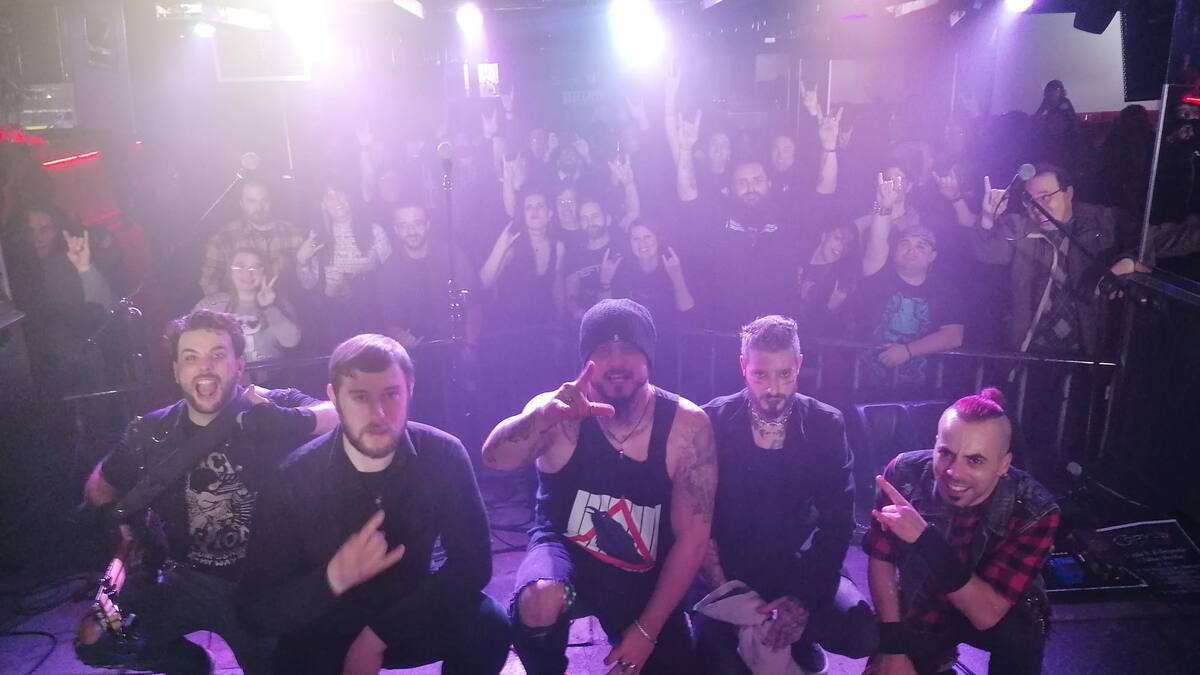 Los leoneses Corvus V siguen su propio camino con su tercer disco, "Íter" (17/04/2024)