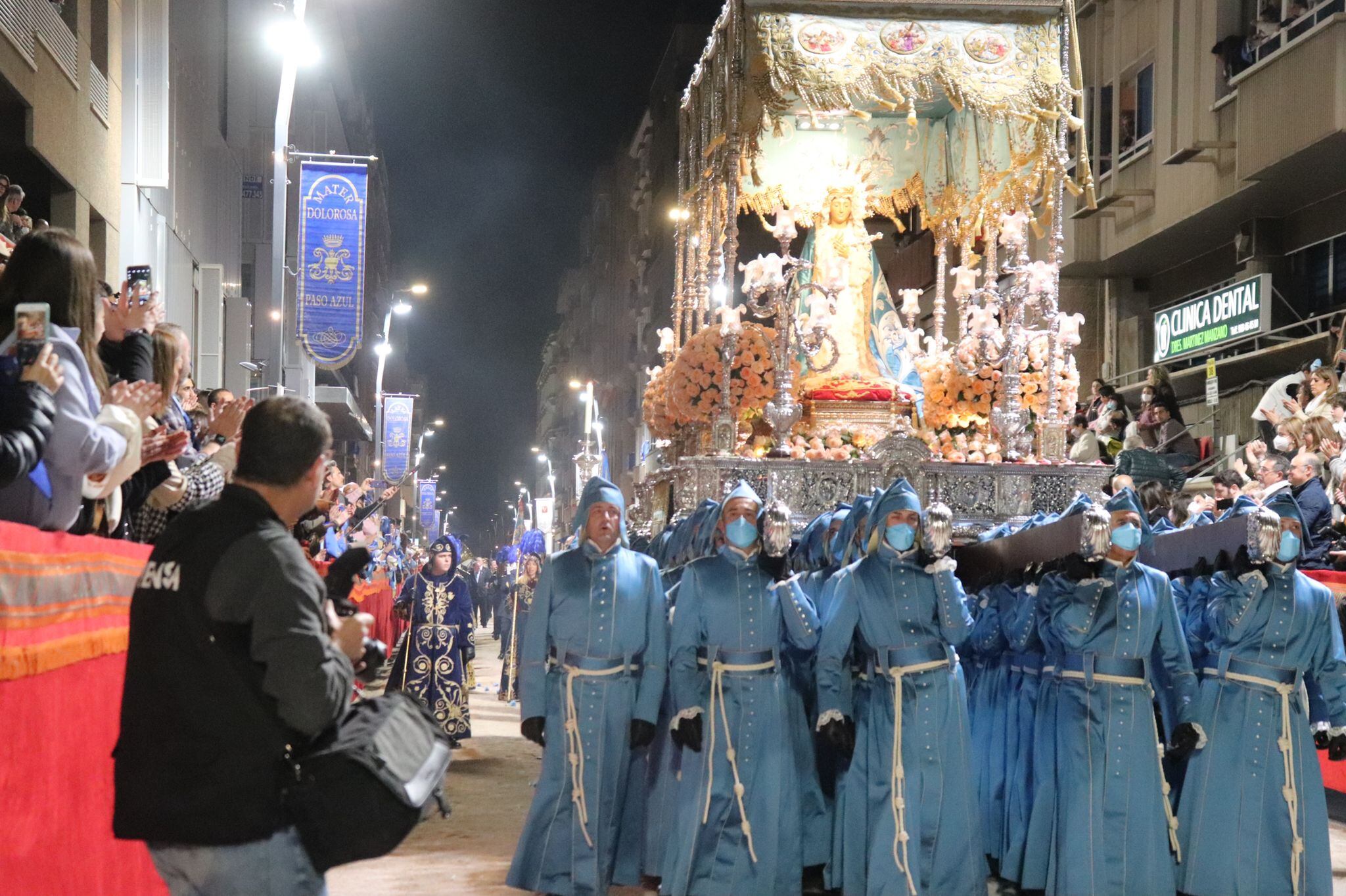 La Dolorosa en la procesión del viernes de Dolores