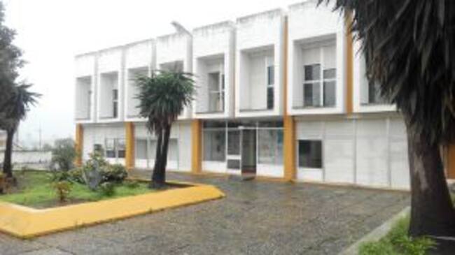 Entrada al centro de la UNED en Algeciras.