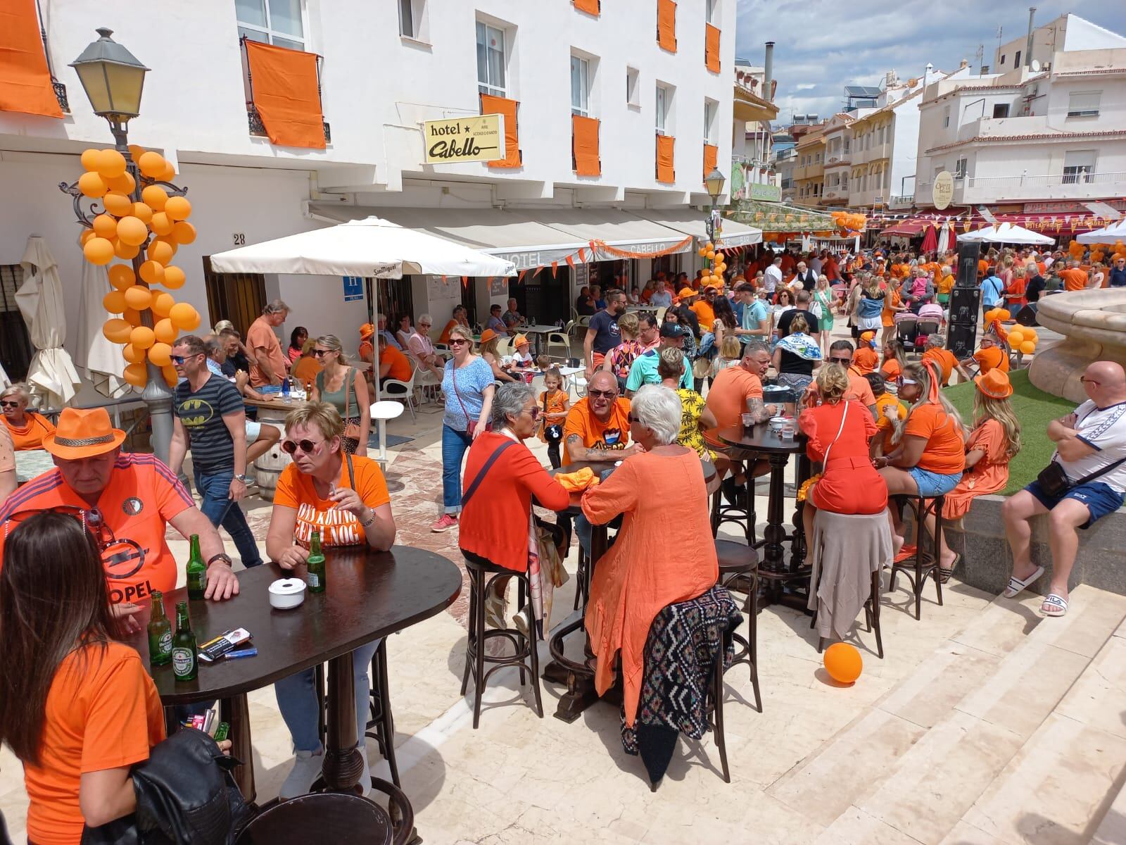 Extranjeros en el centro de Torremolinos (Málaga)