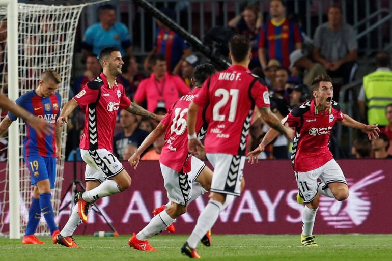 Ibai Gómez celebra su gol en el Camp Nou