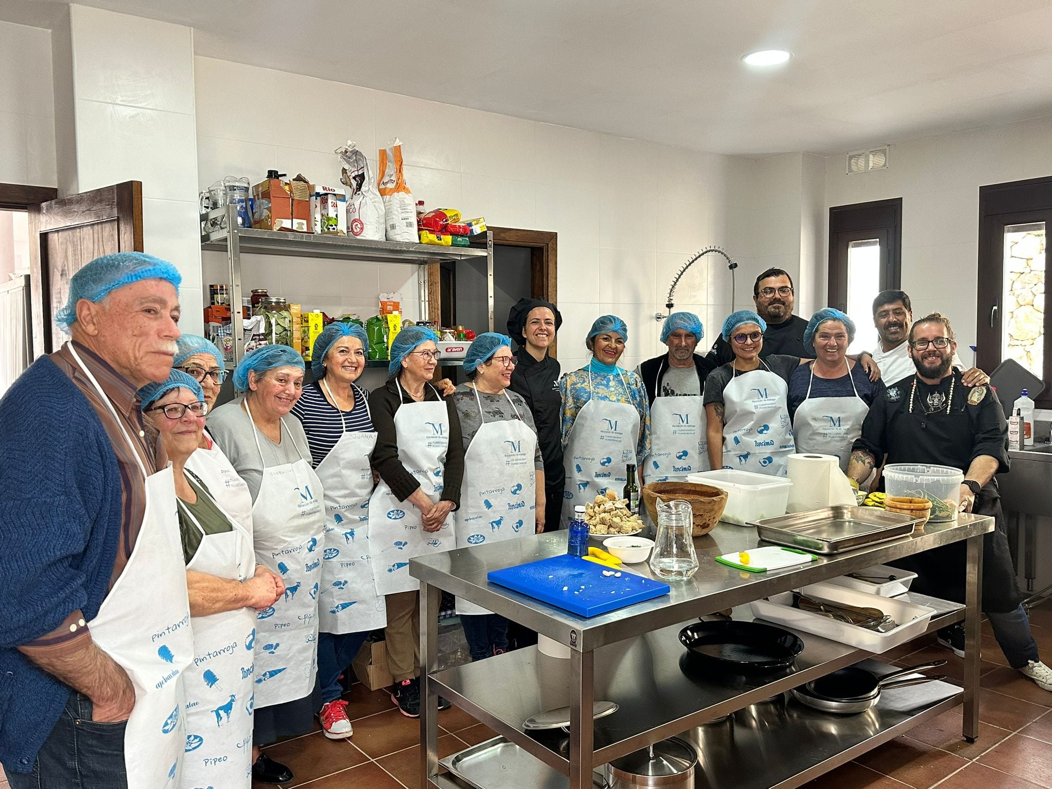 El intercambio de recetas entre estos chefs y los vecinos y vecinas ha sido el eje central de estas jornadas