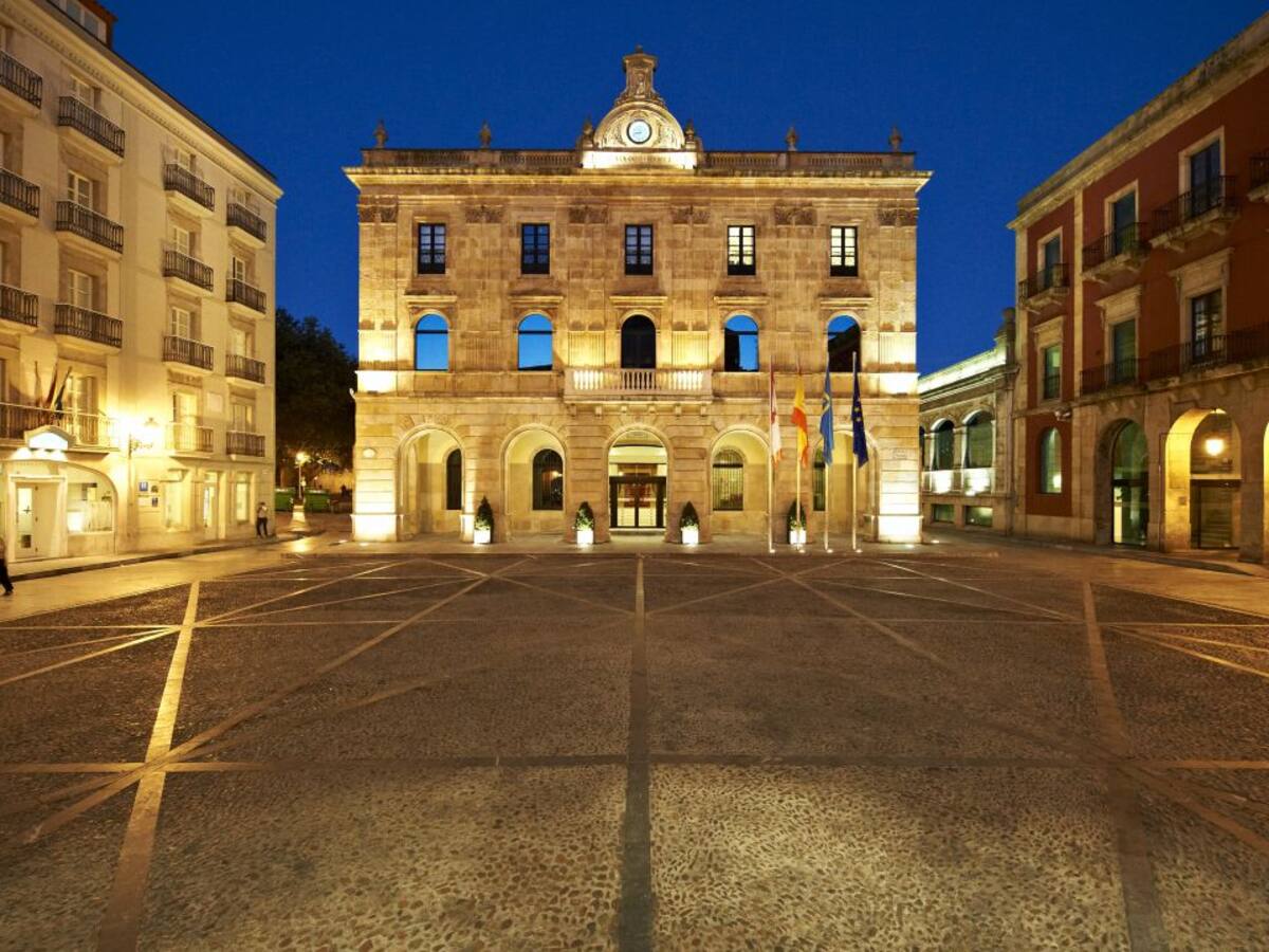 Gijón prepara más medidas de apoyo al comercio, la hostelería y la cultura en medio de la crisis sanitaria