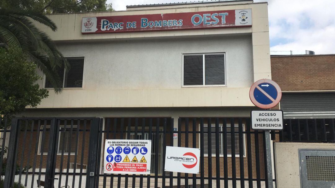 El parque de bomberos del Parque del Oeste lleva cuatro años cerrado por daños estructurales en el edificio