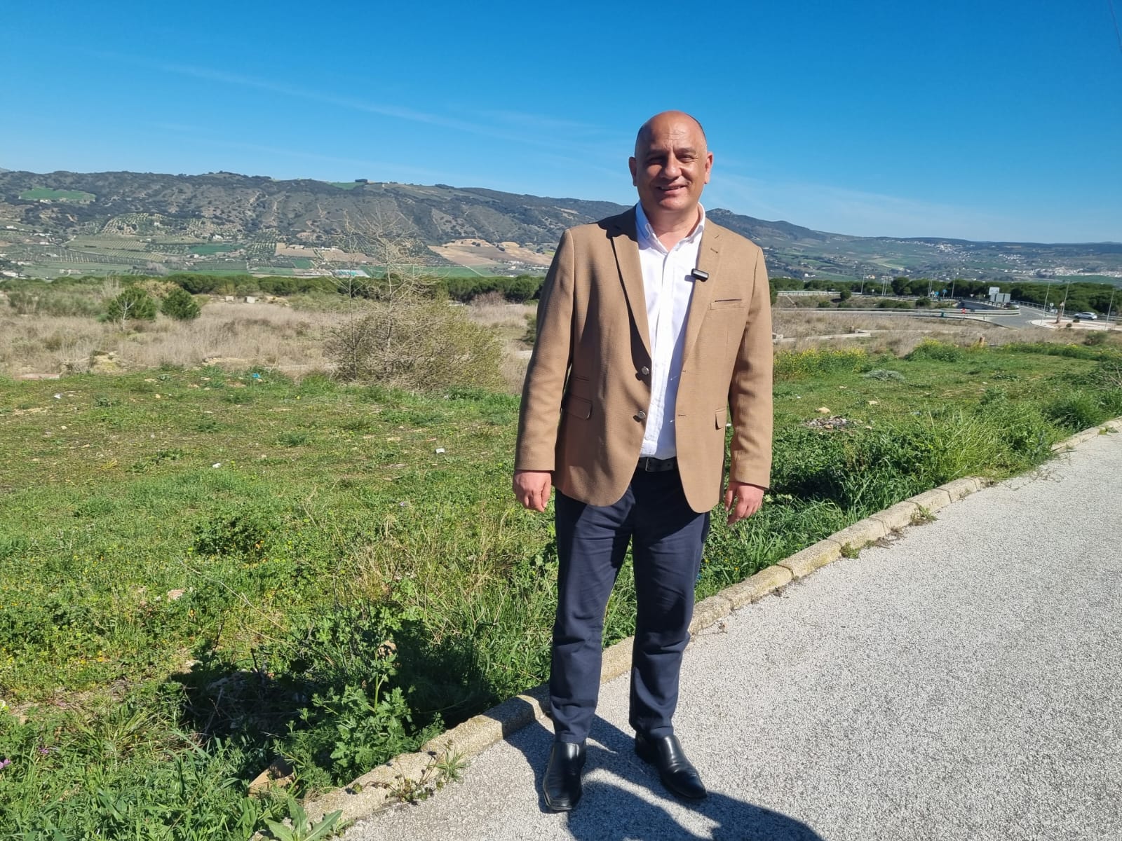 Paco Cañestro en la barriada de la Dehesa