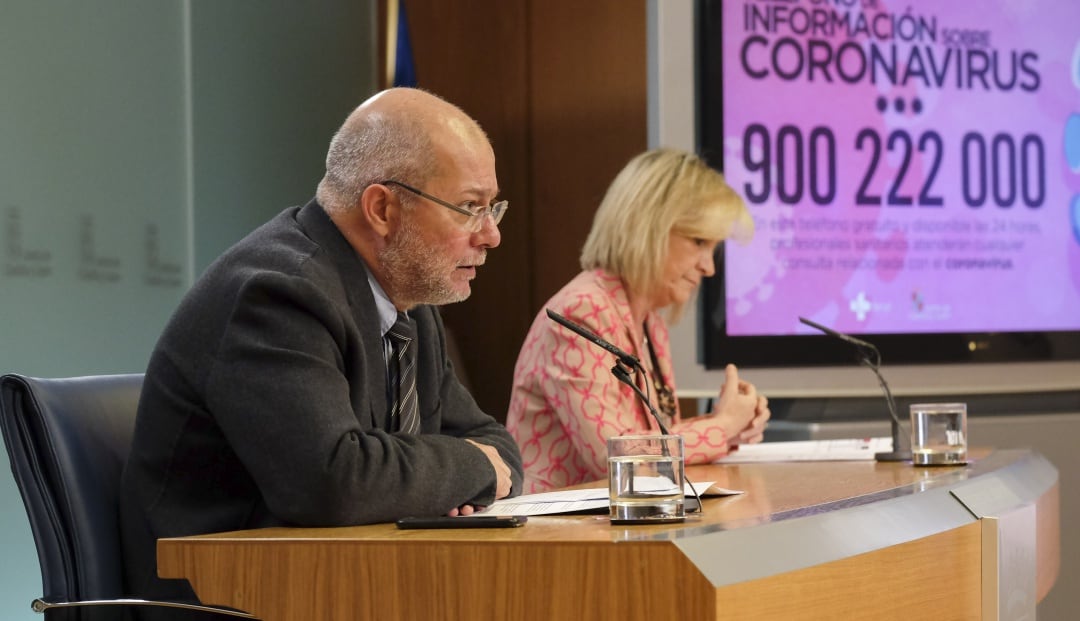 Francisco Igea, vicepresidente de la Junta, comparece en rueda de prensa junto a la consejera de Sanidad, Verónica Casado