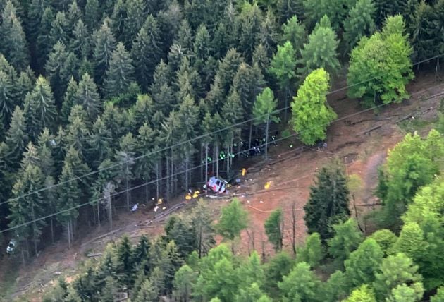 Así ha quedado la cabina del teleférico donde iban los 15 viajeros