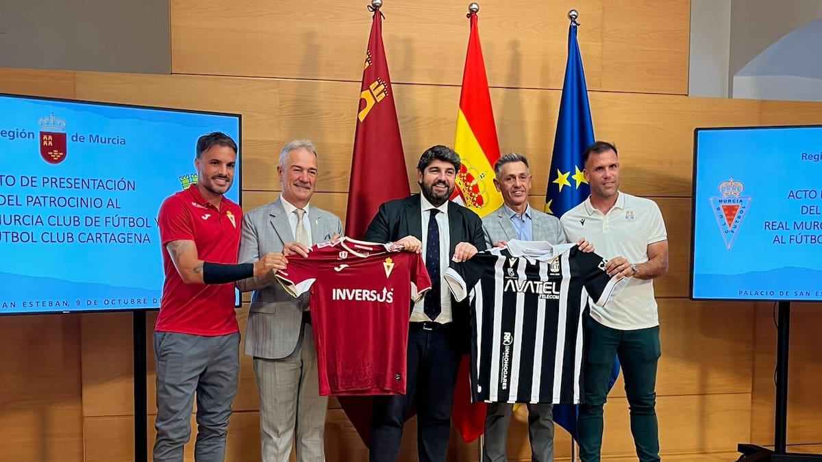 Real Murcia y FC Cartagena llevarán el escudo de la comunidad autónoma en sus camisetas