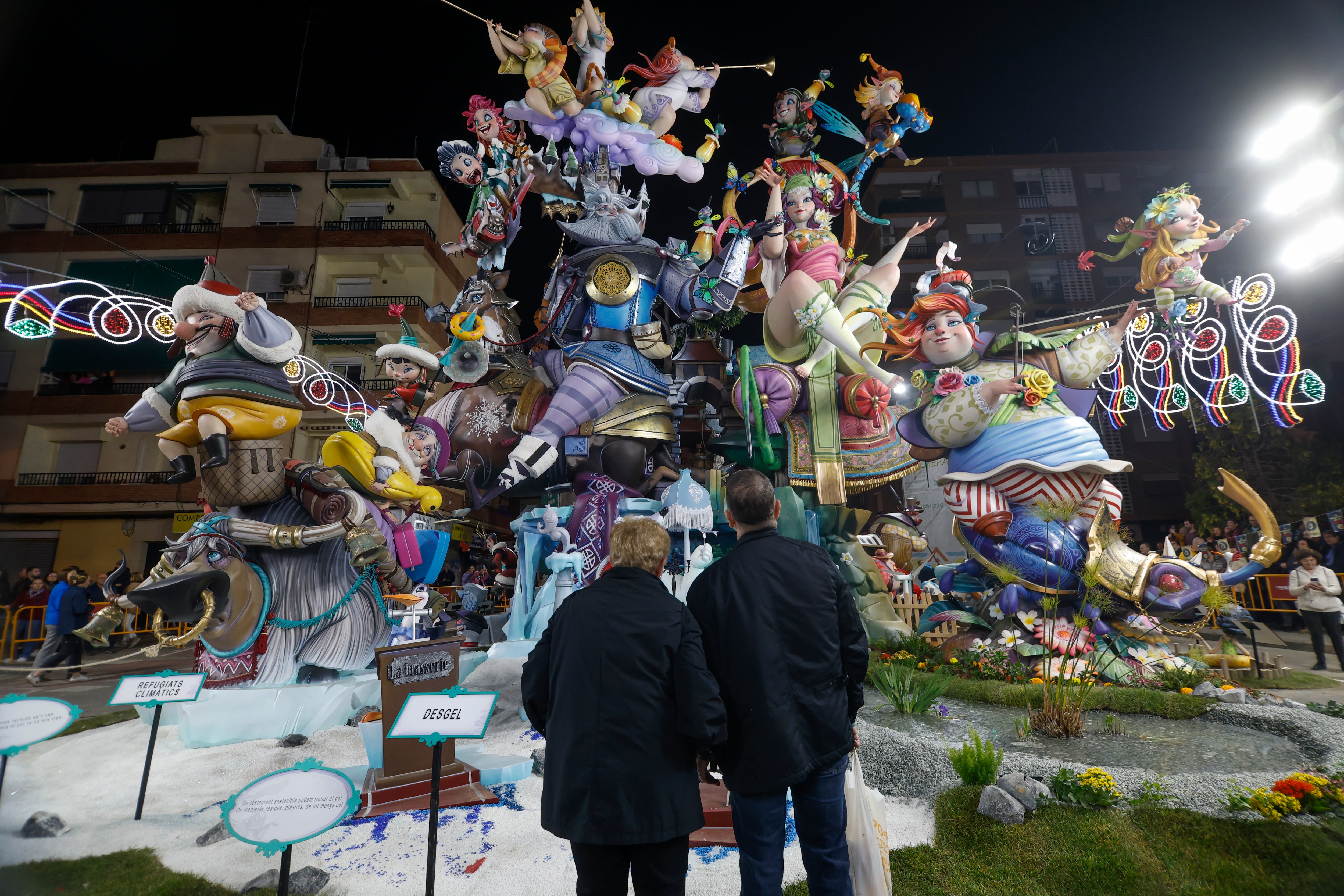 La falla L&#039;Antiga de Campanar ganó el primer premio de sección especial de las Fallas de 2024.