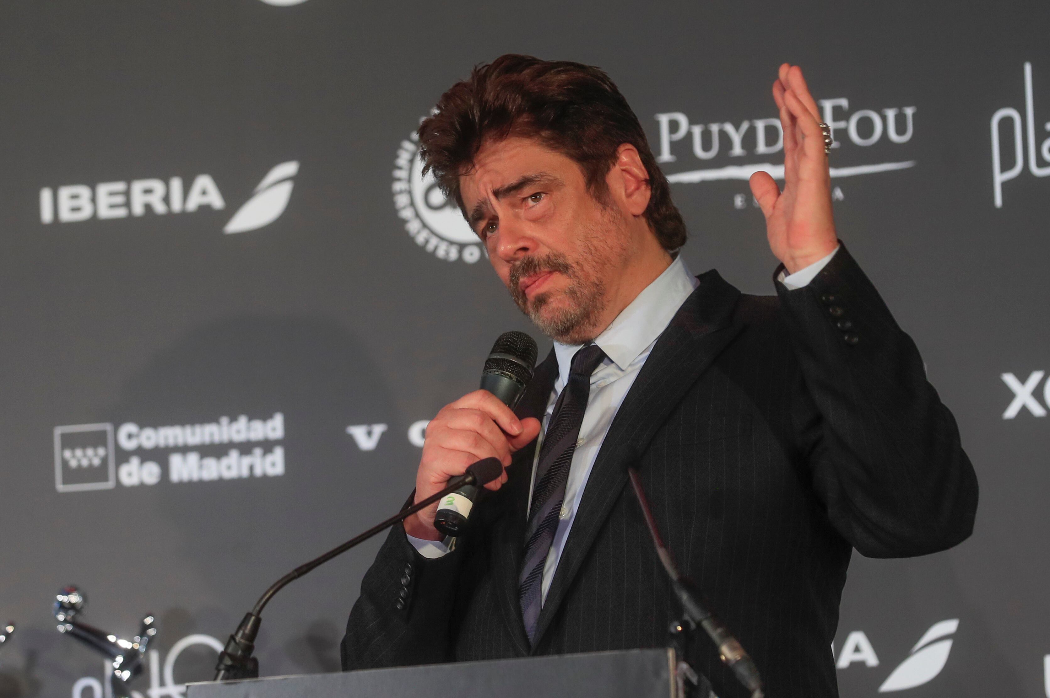 El actor y productor puertorriqueño Benicio del Toro, premio Platino de Honor, ofrece una rueda de prensa este viernes en Madrid en la víspera de la gala de la décima edición de los Premios Platino. EFE/ Fernando Alvarado