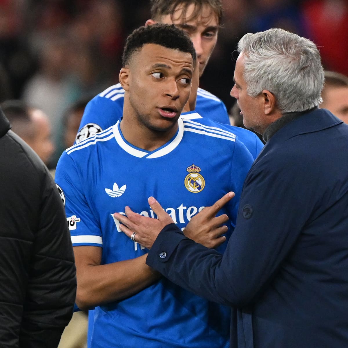 Roncero carga contra el "horrible" discurso de Mourinho en la polémica racista: "Lo que hace es ponerse del lado del que le paga"