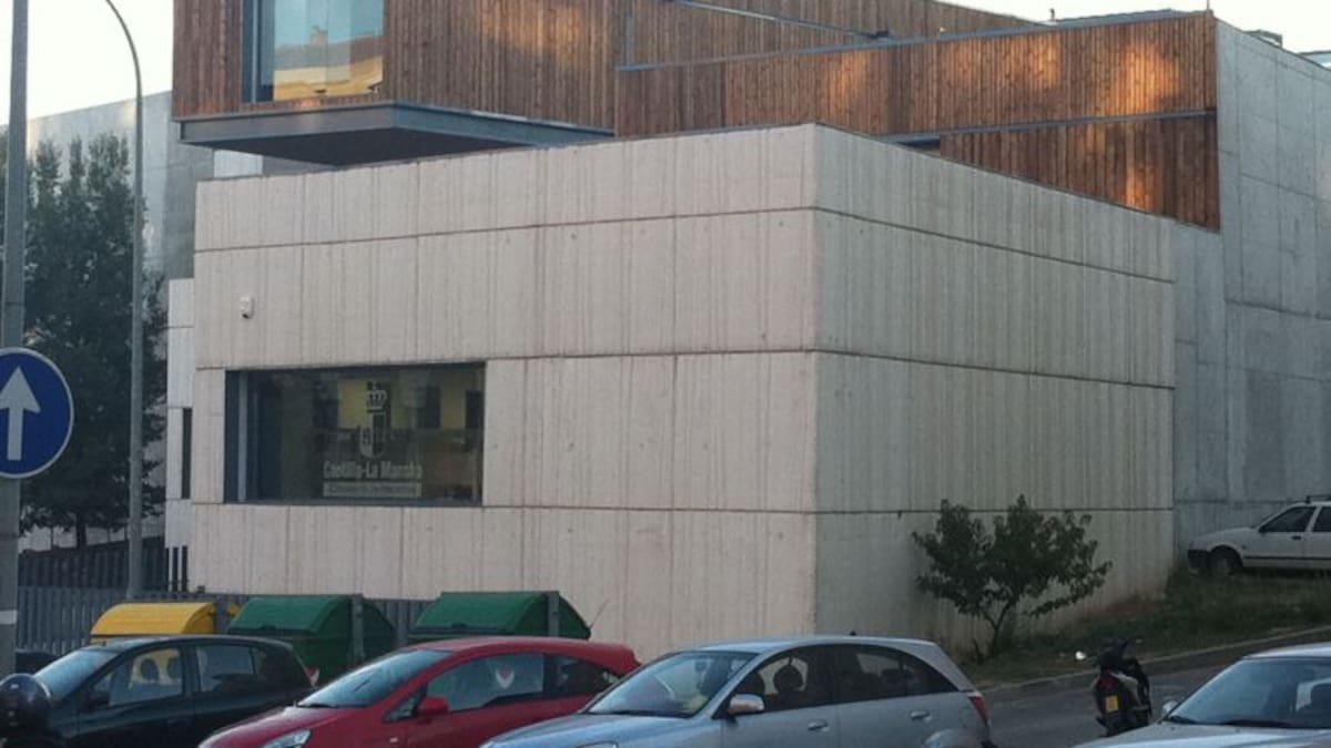 GEACAM celebra en Cuenca su 20 aniversario entre protestas sindicales por salarios y recortes