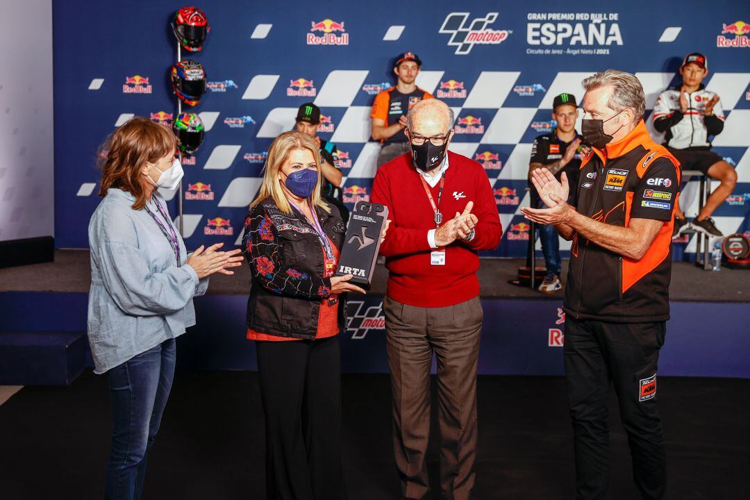 La alcadesa recogía el premio en el trazado jerezano