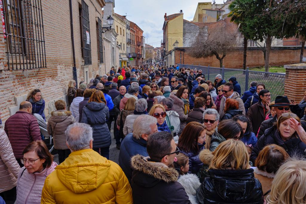 Vecinos de Medina del Campo en la concentración celebrada a las puertas del Centro de Salud