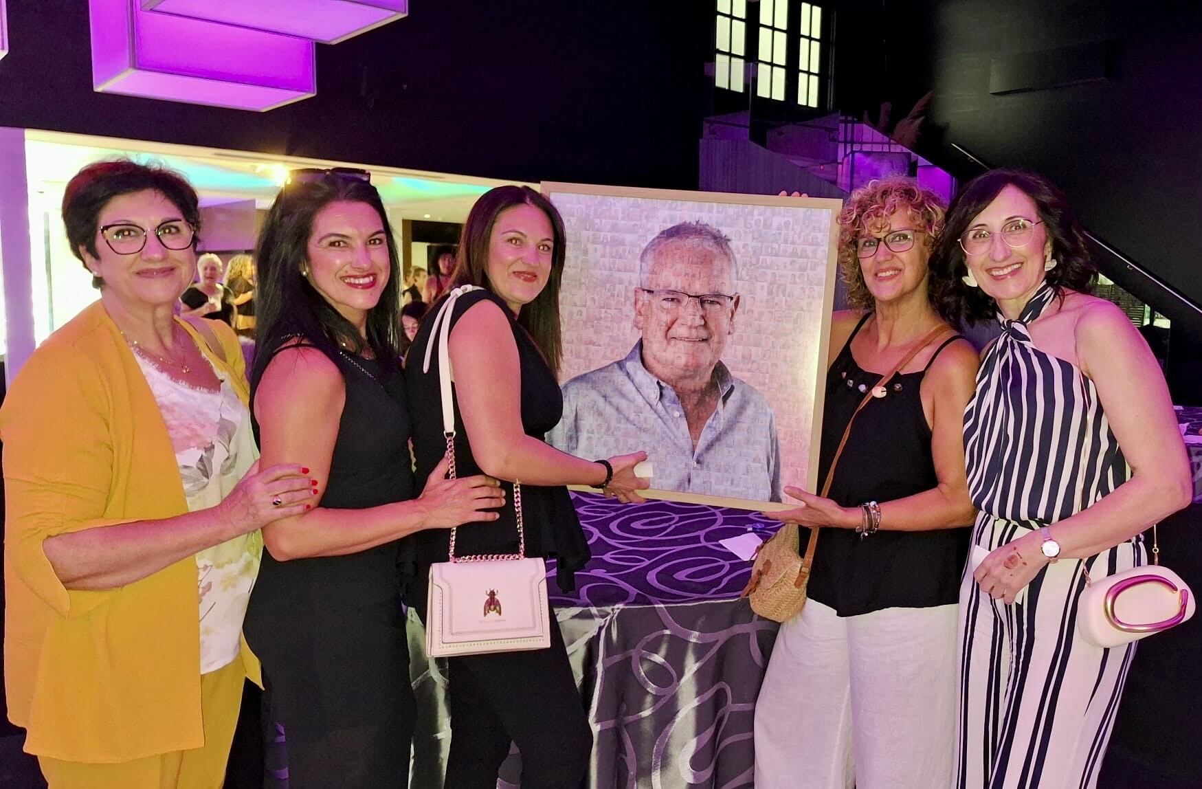 Un merecido reconocimiento a toda una vida dedicada a cuidar y luchar contra el cáncer de mama.