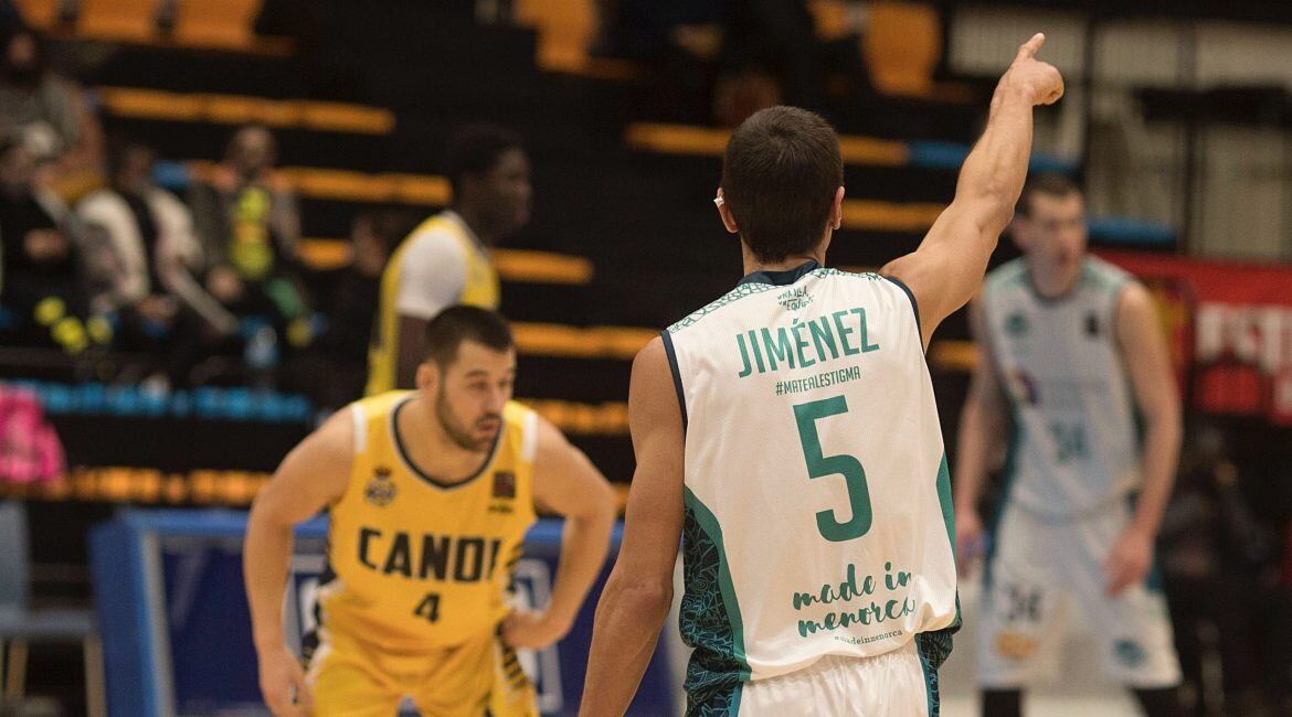 Pitu Jiménez es va carregar l'equip a l'esquena per derrotar al Canoe.