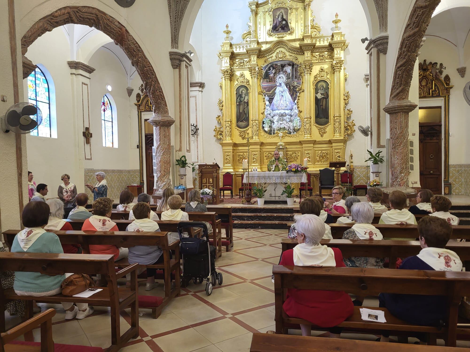 Momento del oficio religioso