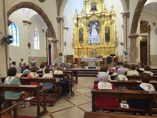 Momento del oficio religioso