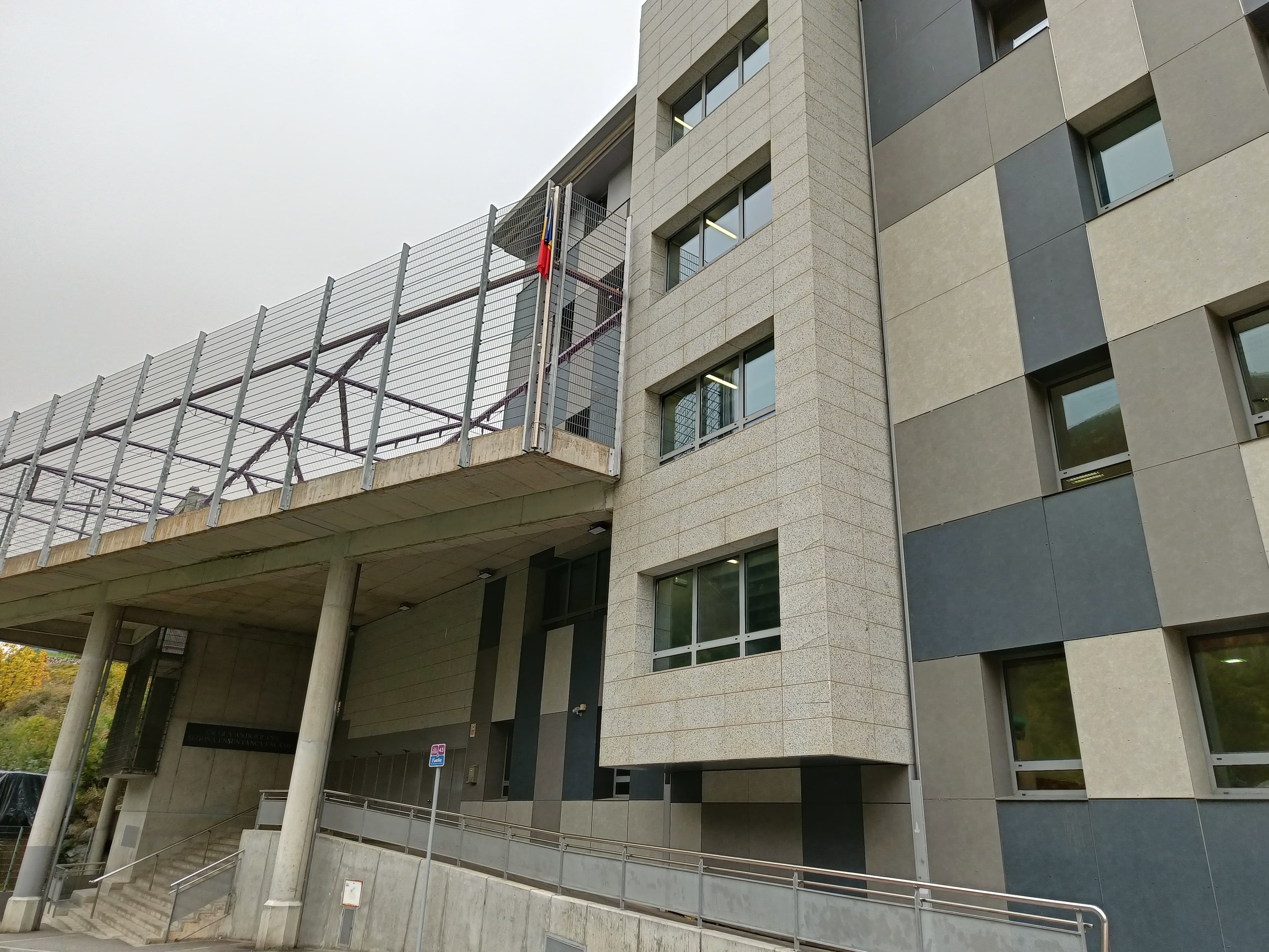 Escola de segona ensenyança d&#039;Encamp