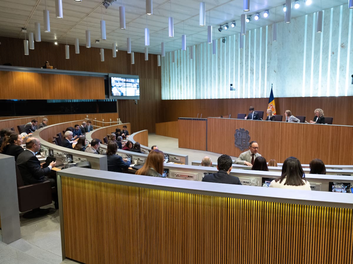 Espot espera Macron per parlar de l'allargament del tren fins al Pas de la Casa