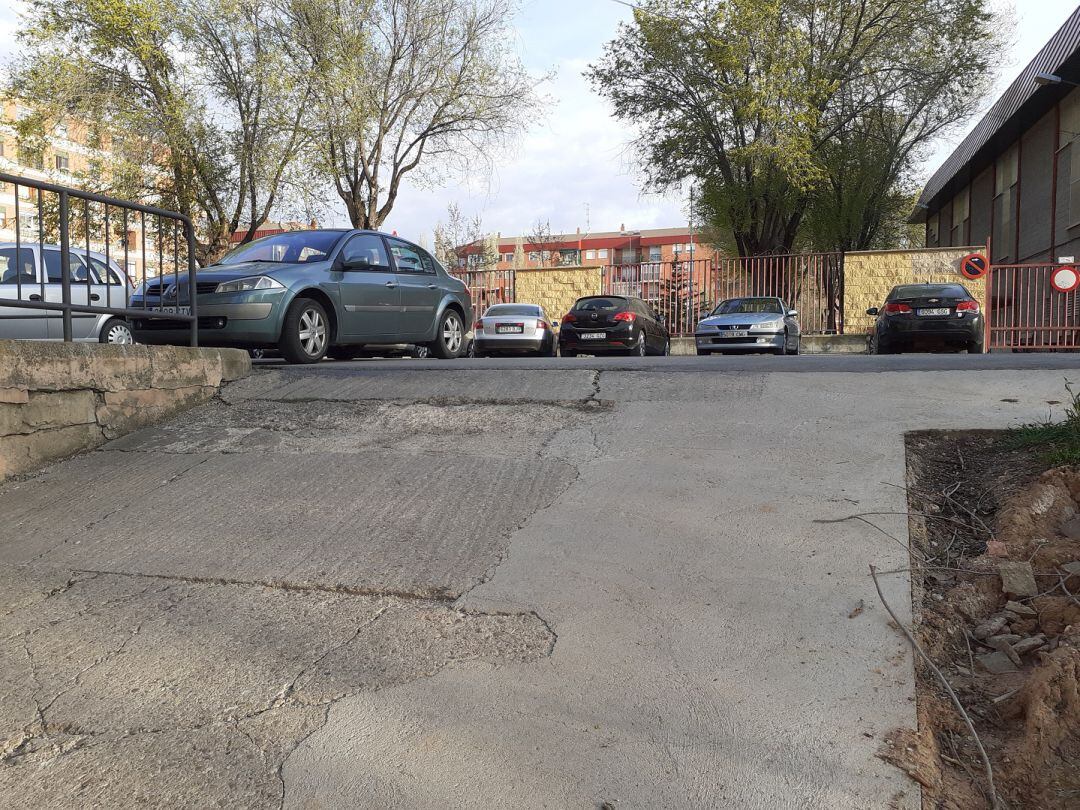 Rampa frente al polideportivo Príncipe de Asturias