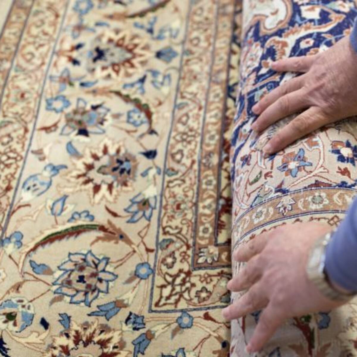 Hora de levantar las alfombras