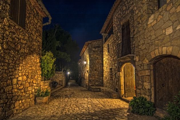 Calle empedrada en Siurana.