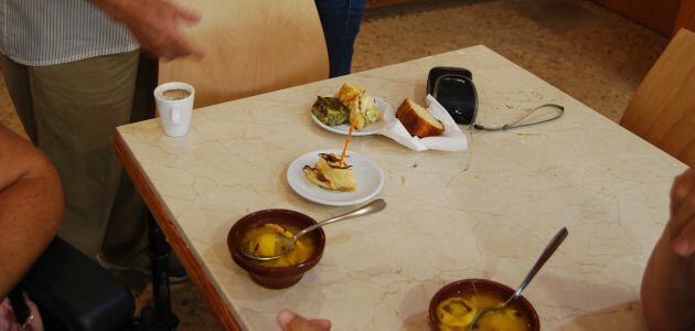 A pie de calle Madrid Oeste 20-09-2018 – Concurso gastronómico en el centro de mayores de Villaviciosa de Odón