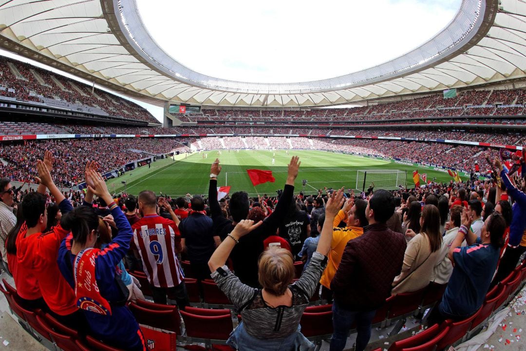 Récord de asistencia en el Wanda Metropolitano: 60.739 espectadores para ver el Atlético - Barcelona de la Liga Iberdrola.