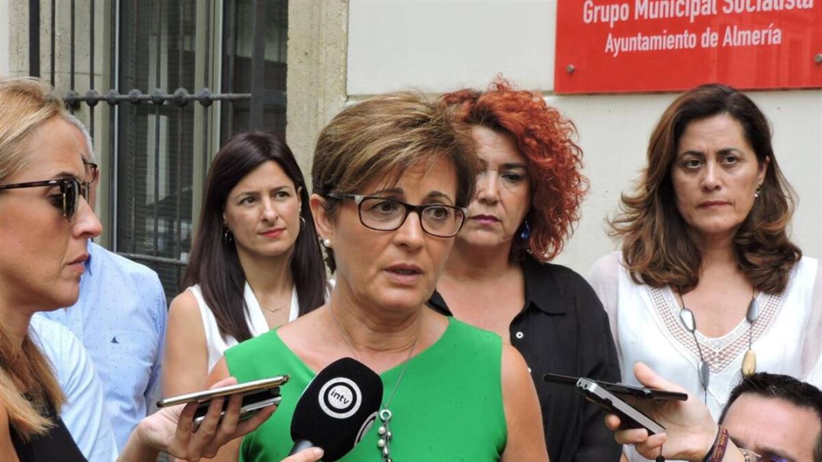 El PSOE pide la dimisión del alcalde por "negligencia" al no cerrar el túnel