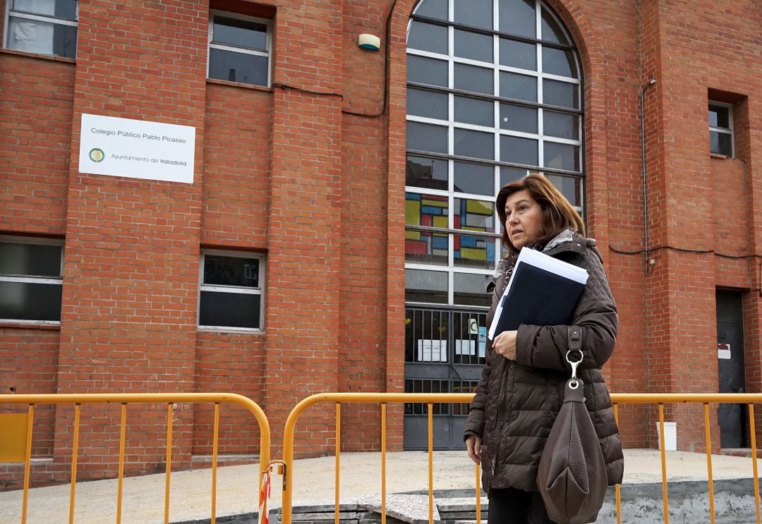 La concejala de Educación, María Victoria Soto, visita un colegio público de Valladolid