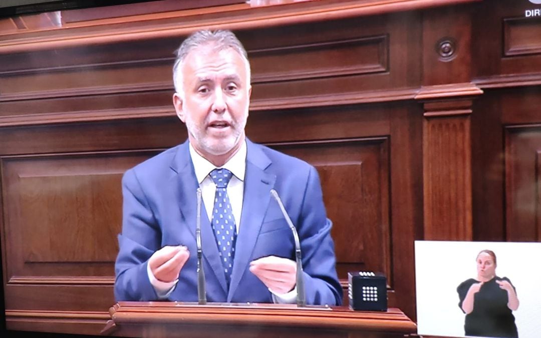 Ángel Víctor Torres