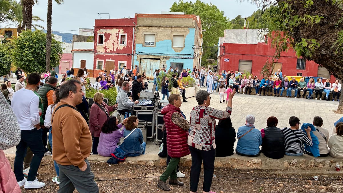 Éxito de participación en la primera celebración del Día del Pueblo Gitano en Tavernes