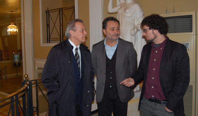 Molins, Sanguino y Simón antes de la rueda de prensa